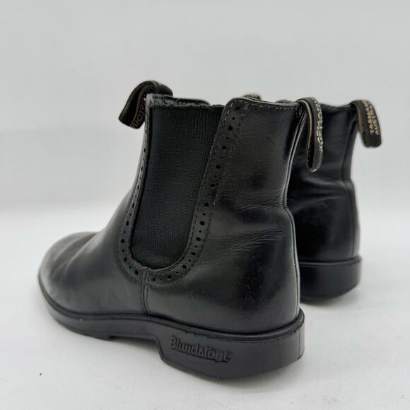 Blundstone Classic Black Leather Pull-On Chelsea Boots Women's Size 7 - Picture 4 of 7